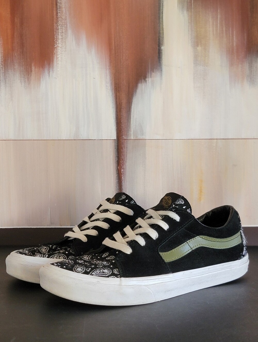 Vans Sk8-Low Paisley Suede Black Green Men Size 9.5 Unisex Casual